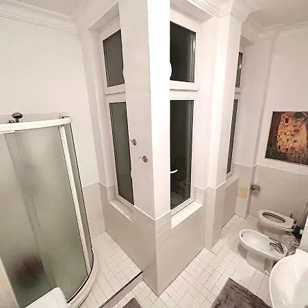 Premium Apartment *